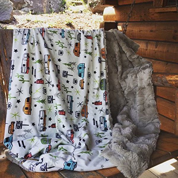 Camp Casual Picnic Blanket Gray