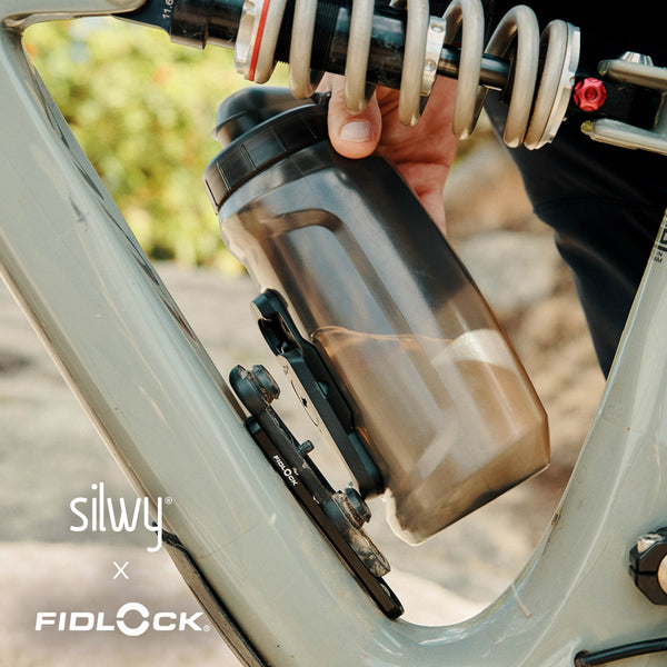 Magnet-Flasche FIDLOCK TWIST bottle 750 compact inkl. bike base